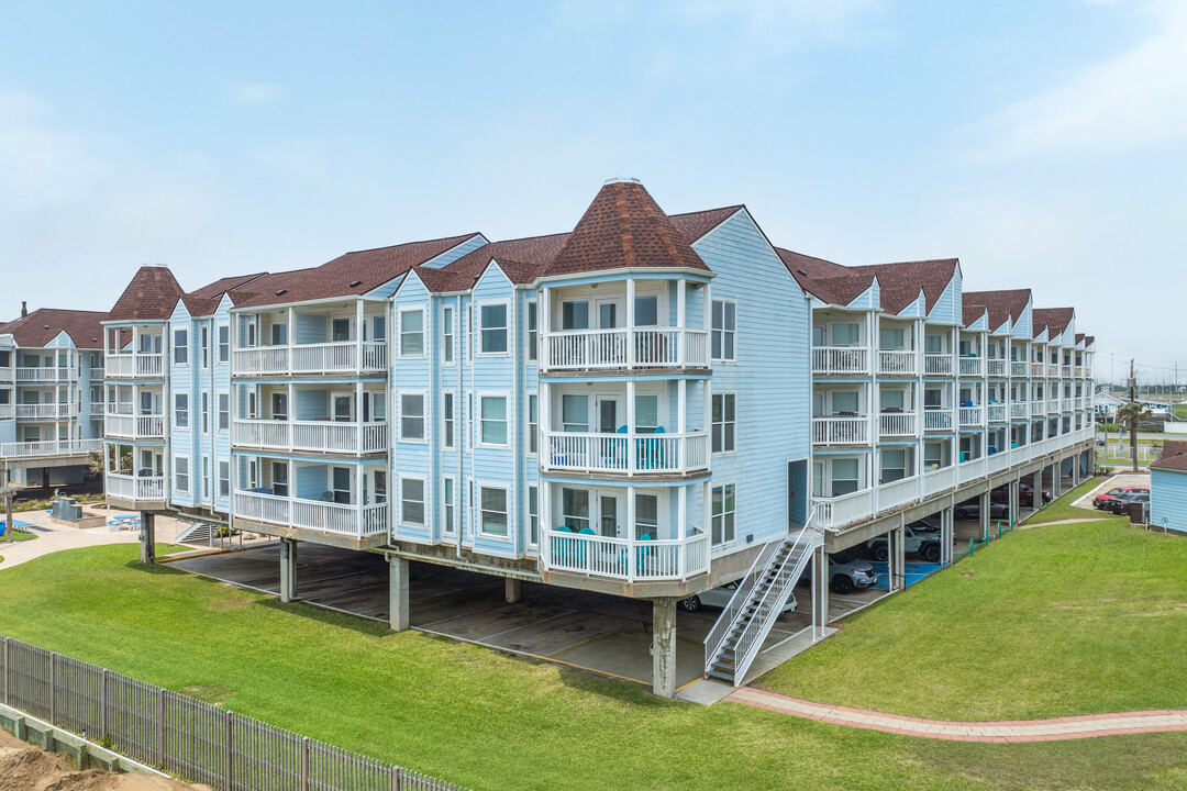 Seascape Resort Beachfront Condos in Galveston, TX - Building Photo