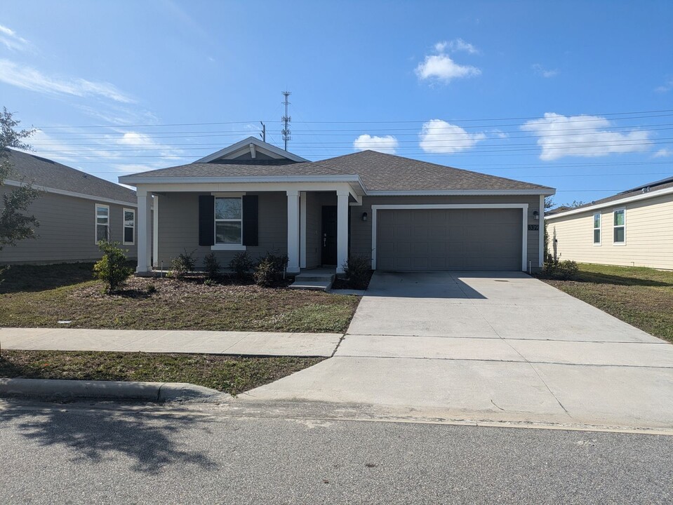 339 Estates Ct in Haines City, FL - Building Photo