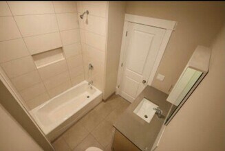 2704 W 24th Pl in Chicago, IL - Building Photo - Building Photo