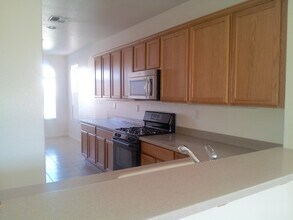 1945 Glenveagh Ln in Lincoln, CA - Building Photo - Building Photo