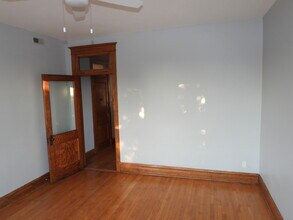 2519 S Millard Ave in Chicago, IL - Building Photo - Building Photo
