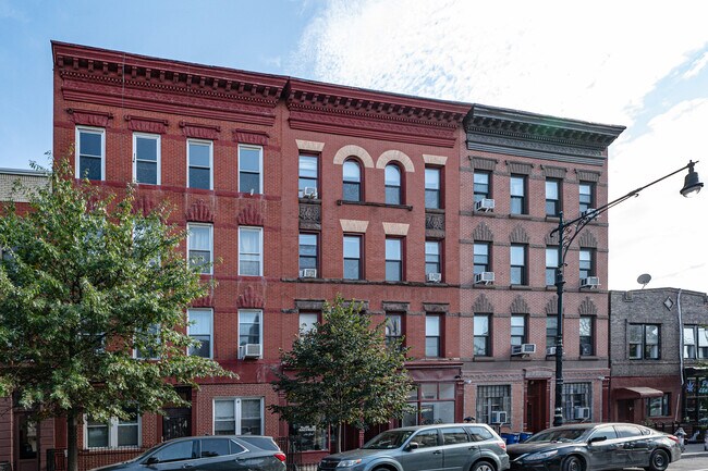 170 Franklin St in Brooklyn, NY - Building Photo - Building Photo