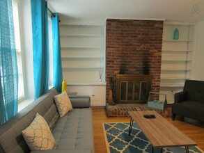 114 4th Street Southeast, Unit #-1 in Washington, DC - Building Photo - Building Photo