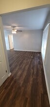 1748 Port Dr, Unit 1 in Baton Rouge, LA - Foto de edificio - Building Photo