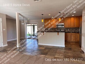 1898 E Aspen Dr in Tempe, AZ - Building Photo - Building Photo