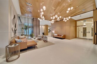 1500 Bay Rd, Unit S-1252 in Miami Beach, FL - Building Photo - Building Photo