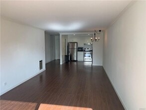 200 McNeil Ln in Newport Beach, CA - Building Photo - Building Photo