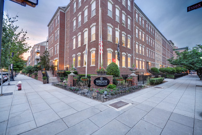 Windsor at Liberty House in Jersey City, NJ - Building Photo - Building Photo