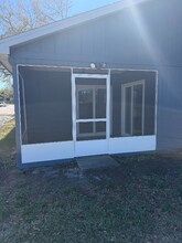 1042 Willowood Ln in Dunedin, FL - Building Photo - Building Photo