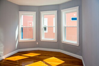 377 Prospect St, Unit 3B in Cambridge, MA - Building Photo - Building Photo