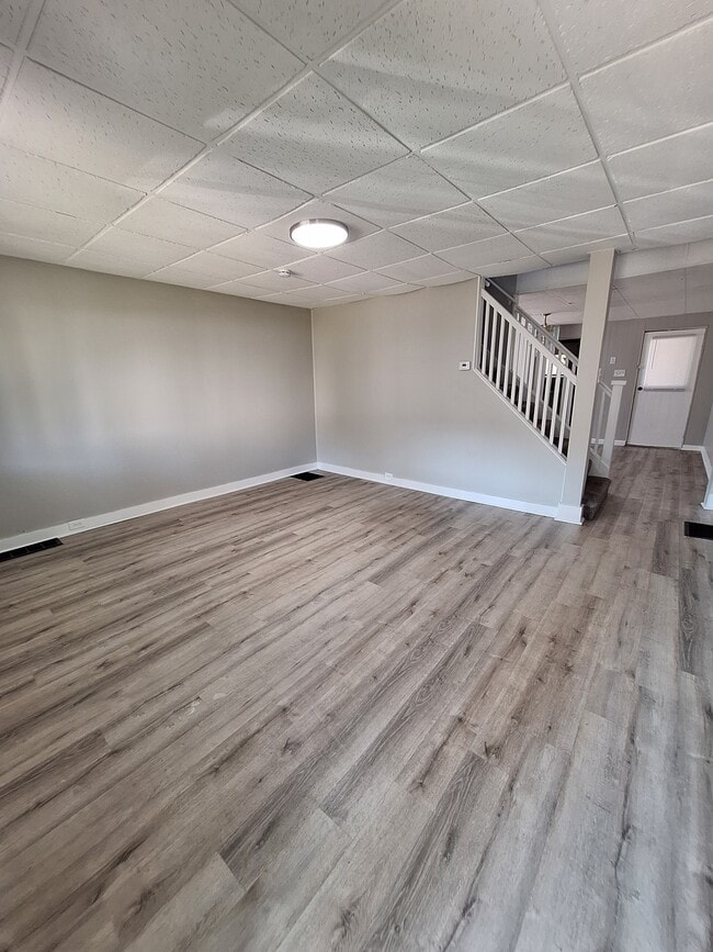 1049 Nelson Ave in Brackenridge, PA - Building Photo - Building Photo