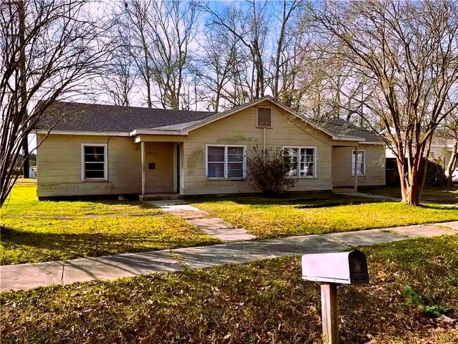 2011 Steiner St in Mobile, AL - Building Photo - Building Photo