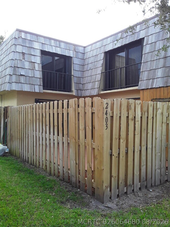 property at 2403 N Waterside Dr