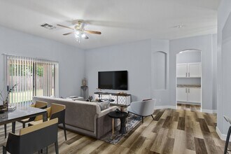 92 E Spur Ave in Gilbert, AZ - Building Photo - Building Photo