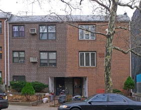 88-27 53rd Ave in Flushing, NY - Building Photo - Building Photo