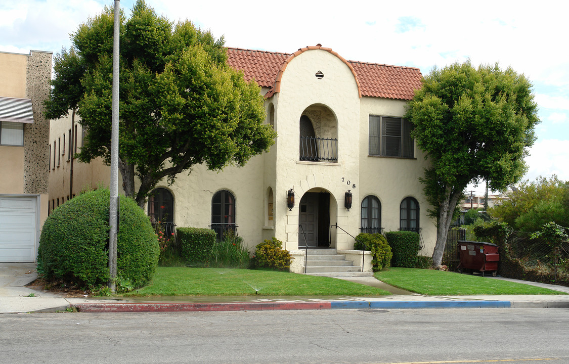 708 N Jackson St in Glendale, CA - Building Photo