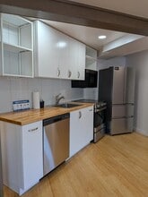 1221 Toledo St in Bellingham, WA - Building Photo - Building Photo