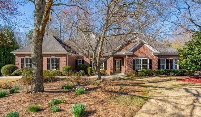 property at 4185 Waterford Dr