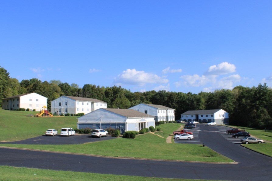 Avondale Park in Clarksville, TN - Foto de edificio