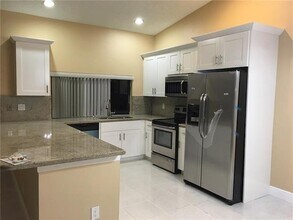9555 NW 25th Ct in Coral Springs, FL - Foto de edificio - Building Photo
