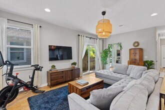 5317 Daimler Dr in Austin, TX - Building Photo - Building Photo