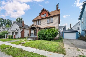 12721 Barrington Ave in Cleveland, OH - Building Photo - Building Photo