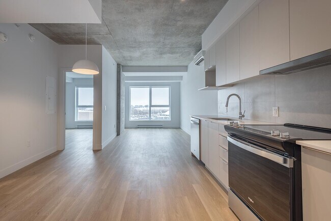 property at 2600 Boul. Cavendish