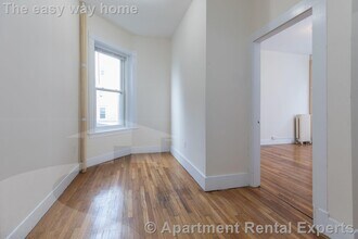 891 Massachusetts Ave in Cambridge, MA - Building Photo - Building Photo