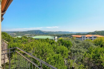 6000-3 Shepherd Mountain Cove in Austin, TX - Building Photo - Building Photo