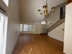 549 Timberwood Ave in Thousand Oaks, CA - Building Photo - Building Photo