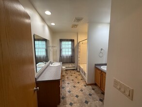 523 St Clair Ave in Sheboygan, WI - Building Photo - Building Photo