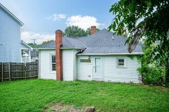 1303 S Roxboro St in Durham, NC - Building Photo - Building Photo
