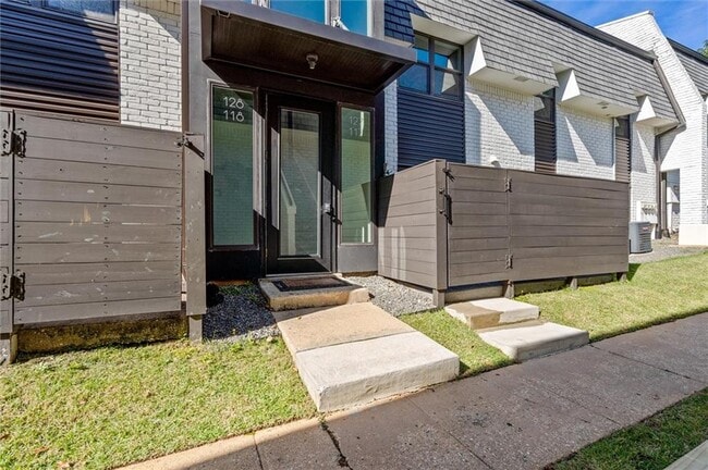 3655 Old Shell Rd in Mobile, AL - Building Photo - Building Photo