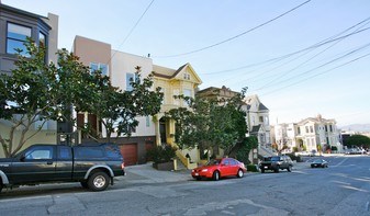 2743-2745 Laguna St Apartments