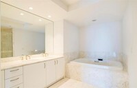 1331 Brickell Bay Dr, Unit 1201 in Miami, FL - Building Photo - Building Photo