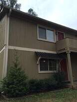 1443 Fernwood Glendale Rd, Unit A in Spartanburg, SC - Building Photo