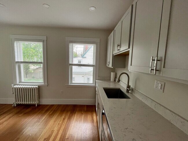 1461 Centre St in Boston, MA - Building Photo - Building Photo