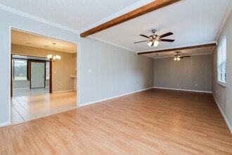 10131 Hayward Rd in Spring Hill, FL - Foto de edificio - Building Photo