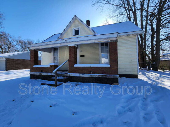 property at 1515 Chase St