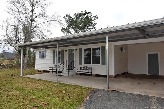 185 Champagne Cir in Lake Charles, LA - Building Photo - Building Photo
