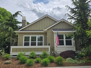 4937 E Woodcarver Dr in Boise, ID - Building Photo - Building Photo
