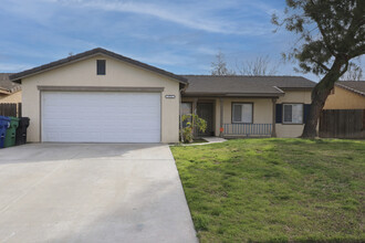 Westside Village Apartments in Shafter, CA - Foto de edificio - Building Photo