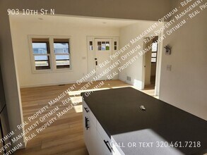 903 10th St N in Fargo, ND - Building Photo - Building Photo