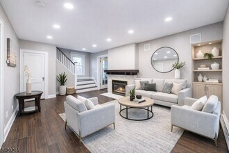 1019 Salem Rd in Union, NJ - Building Photo - Building Photo