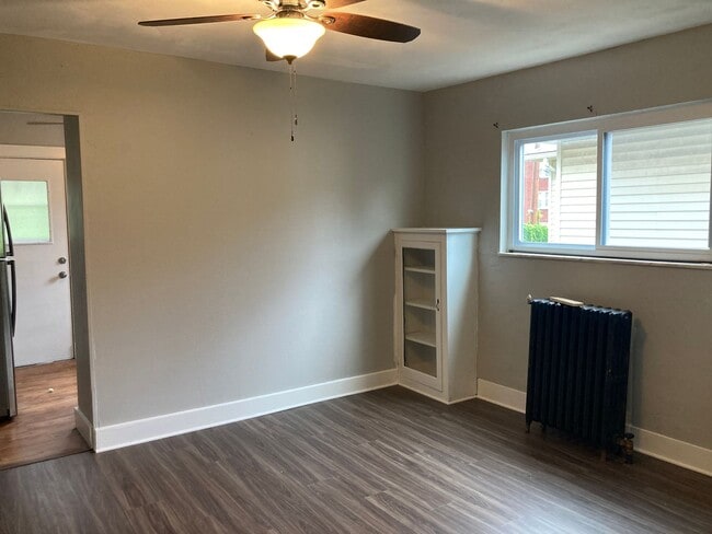 3056 Pinehurst Ave in Pittsburgh, PA - Building Photo - Building Photo