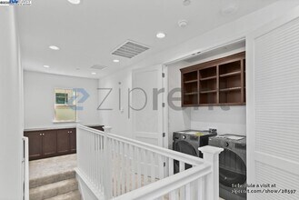 552 N Andalusia Way in Tracy, CA - Building Photo - Building Photo