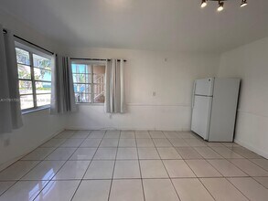 7909 East Dr in North Bay Village, FL - Building Photo - Building Photo