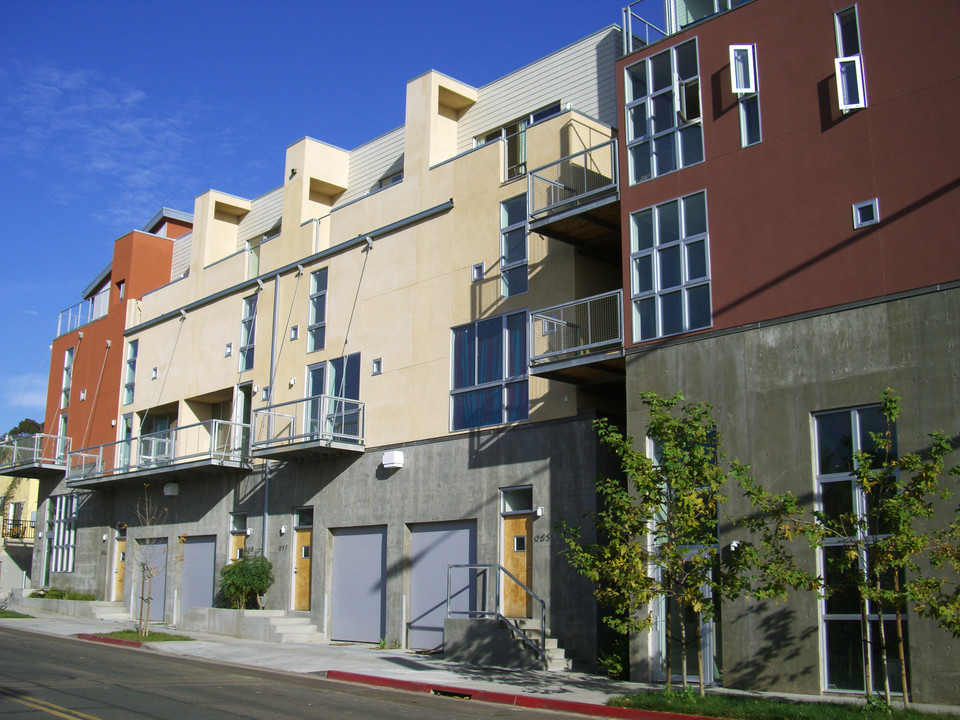 Bridgeview Lofts in San Diego, CA - Foto de edificio