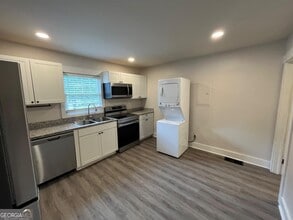 174 Cloud St in Jonesboro, GA - Building Photo - Building Photo