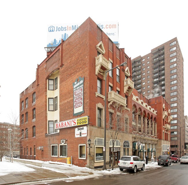 530-544 Saint Peter St